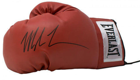 Autographed Boxing and UFC Memorbillia