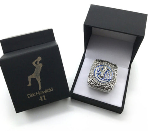 Dirk Nowitzki 2011 Mavericks Championship ring.
